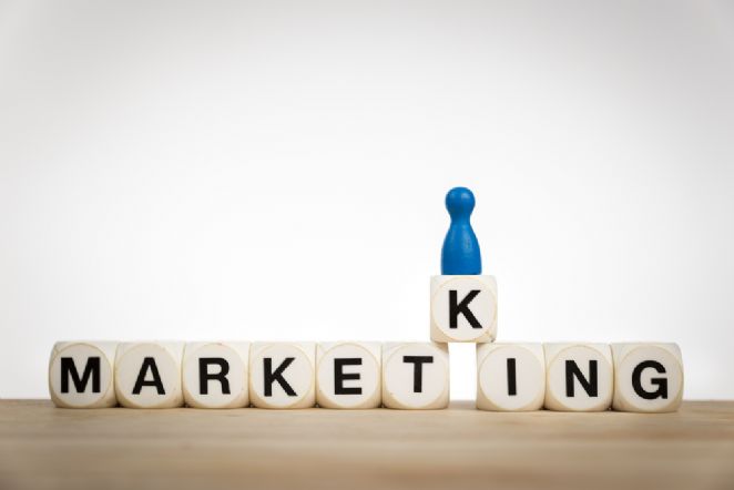 Verfrissende marketing zowel online als offline Verfrissende marketing zowel online als offline