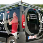 Belettering camionette van Qworks uit Westrozebeke