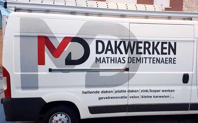 Belettering camionette dakwerken Matthias Demittenaere